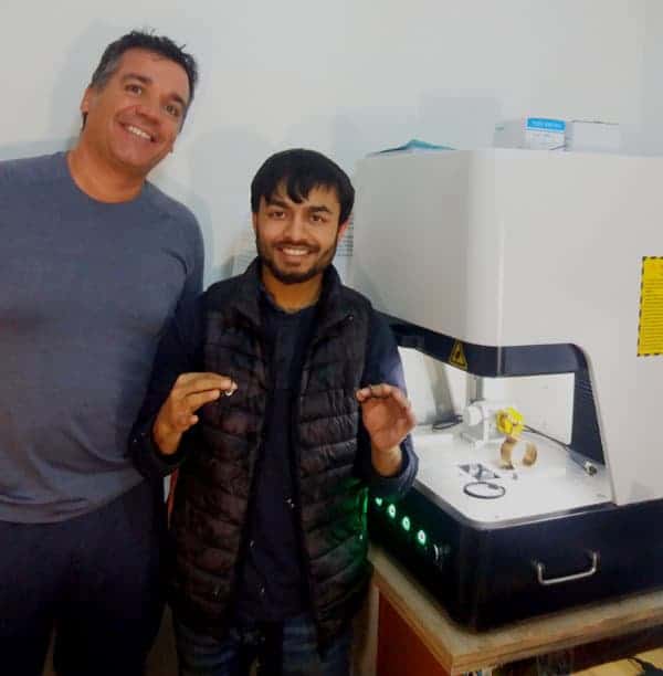 Jewellery Maker Buys Fibre Marker.